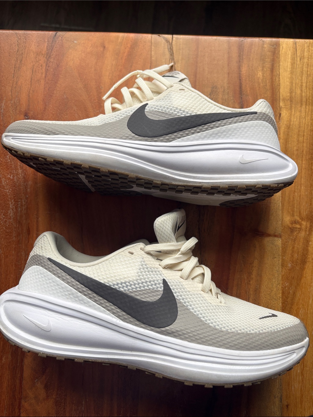 Nike Revolution 8 Cream And Black Running Shoe